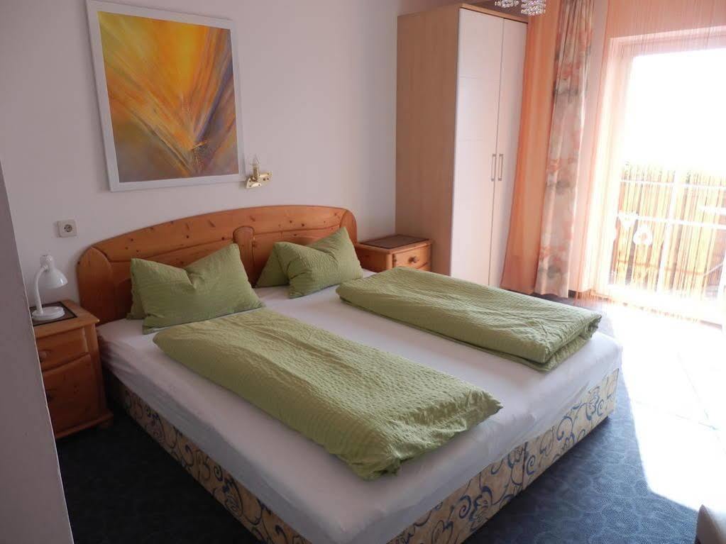 Fruehstueckspension Alpenrose Bed & Breakfast Iselsberg المظهر الخارجي الصورة