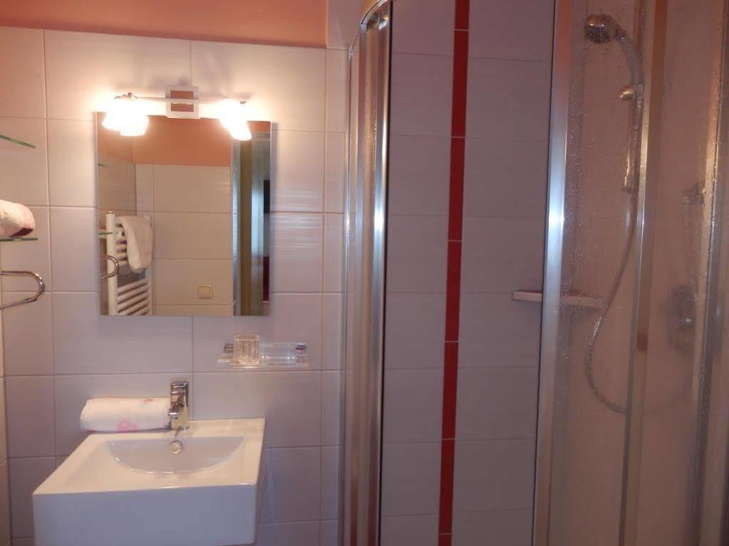 Fruehstueckspension Alpenrose Bed & Breakfast Iselsberg المظهر الخارجي الصورة